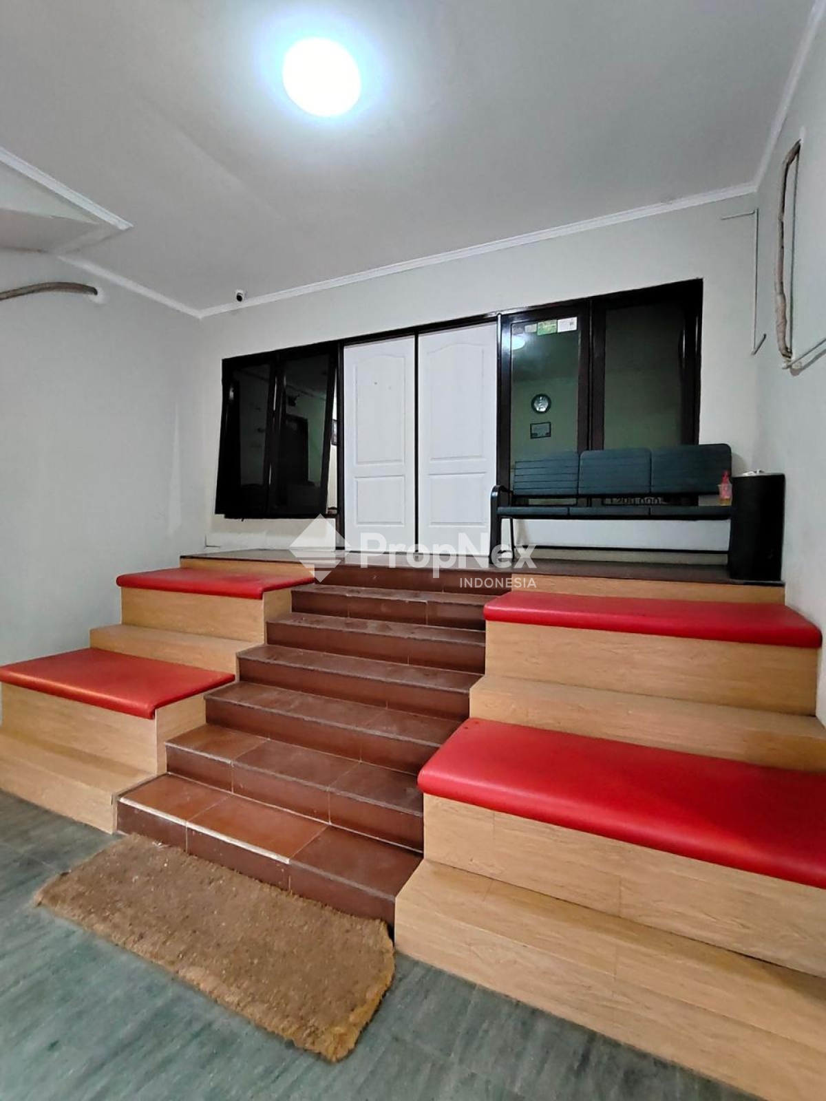 Dijual Cepat Kost Eksklusif 72 Kamar Siwalankerto Surabaya — foto 9